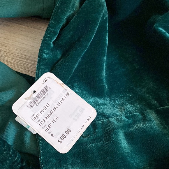 Free People Annalise Velvet Mini Skirt ✨Deep Teal Size 2 | slit boho short - Picture 6 of 16
